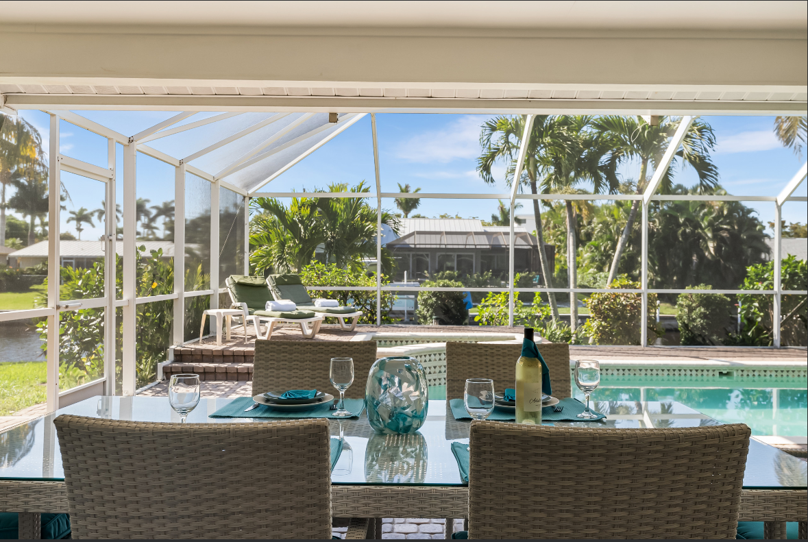 Villa Cape Coral 13474 In Sonniger Suedlage Der Yachtclub Area Pooldeck Mit Jacuzzi Bis Zu 6 Gaeste Bootsoption 90453